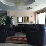 Grand L'approdo Террачина
