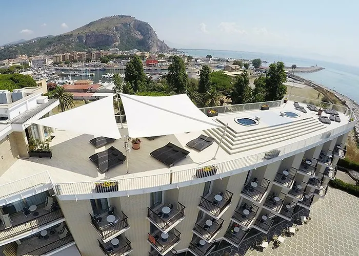 Hotel Grand L'approdo 4*