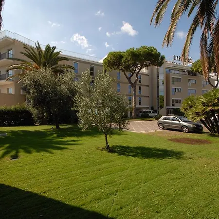 Grand L'approdo 4* テッラチーナ