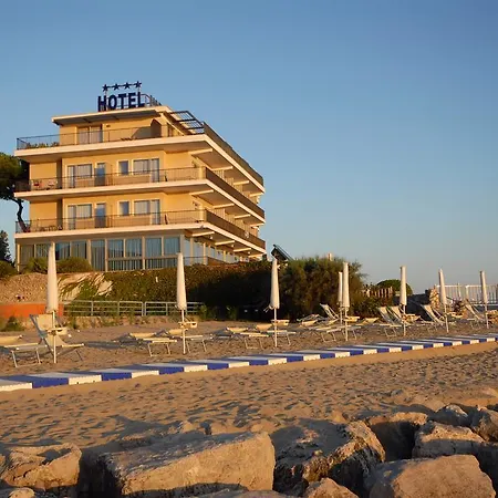 Grand L'approdo ホテル テッラチーナ