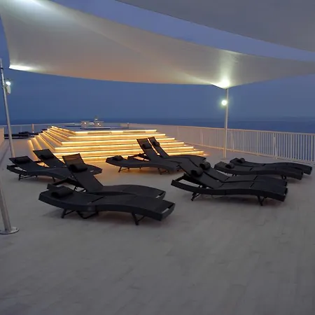 Grand L'approdo Szálloda 4*