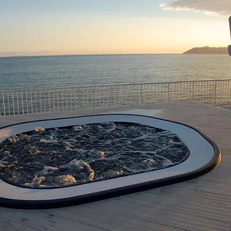 ホテル Grand L'approdo テッラチーナ