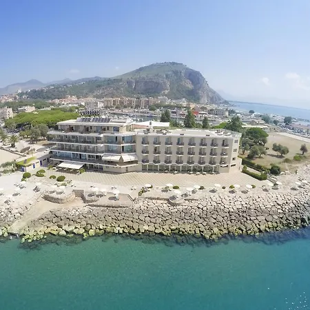 Hotel Grand L'approdo 4*