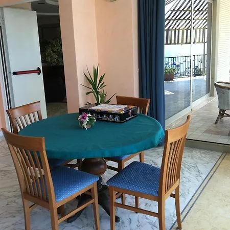 Grand L'approdo 4* テッラチーナ