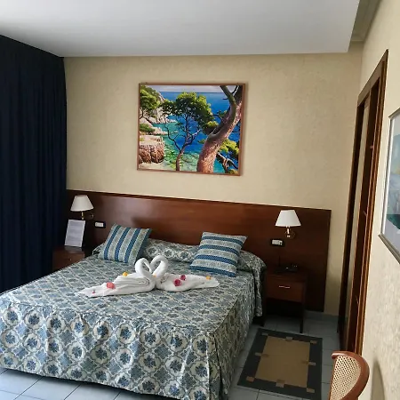 Grand L'approdo テッラチーナ