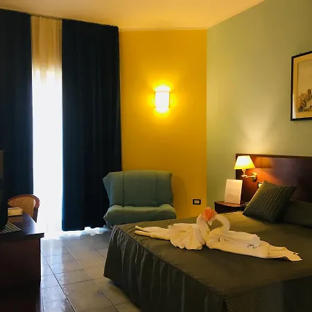 Grand L'approdo Террачина